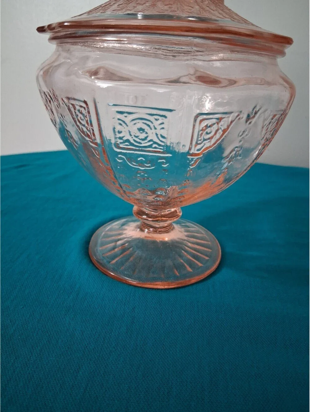 Vintage Hocking Depression glass candy dish  with Lid